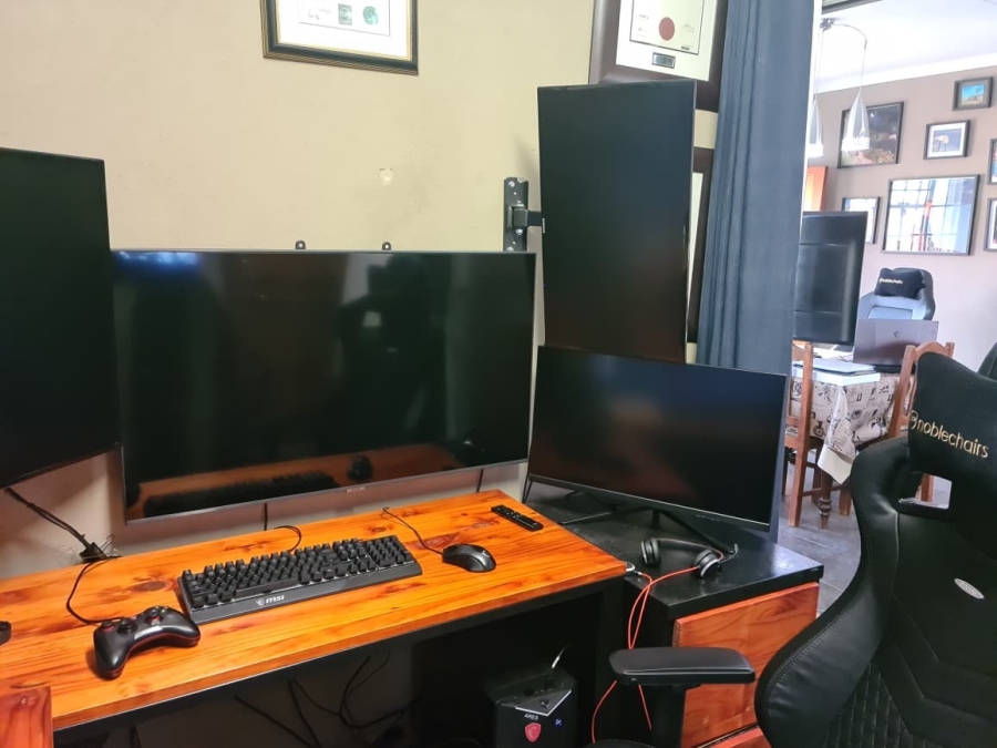 To Let 3 Bedroom Property for Rent in Cashan North West